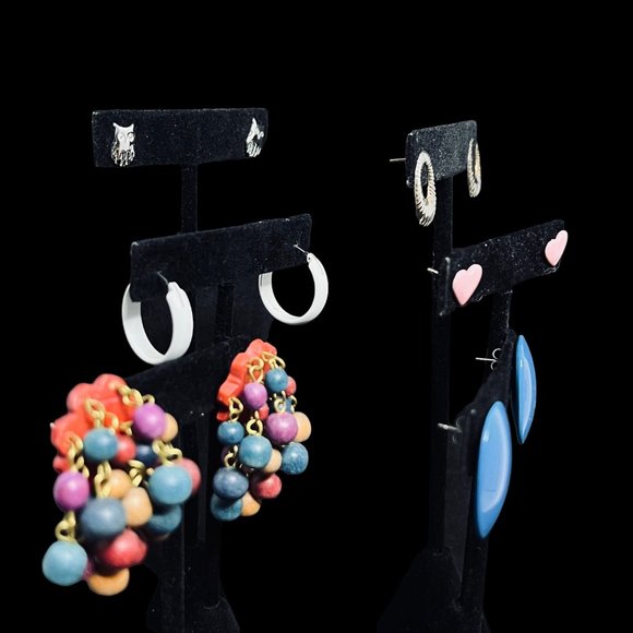 Lot of 6 Silver Tone Pierced Earrings (4834) - Picture 8 of 9